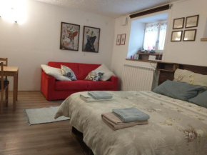 Thirsty River Studio Apartment